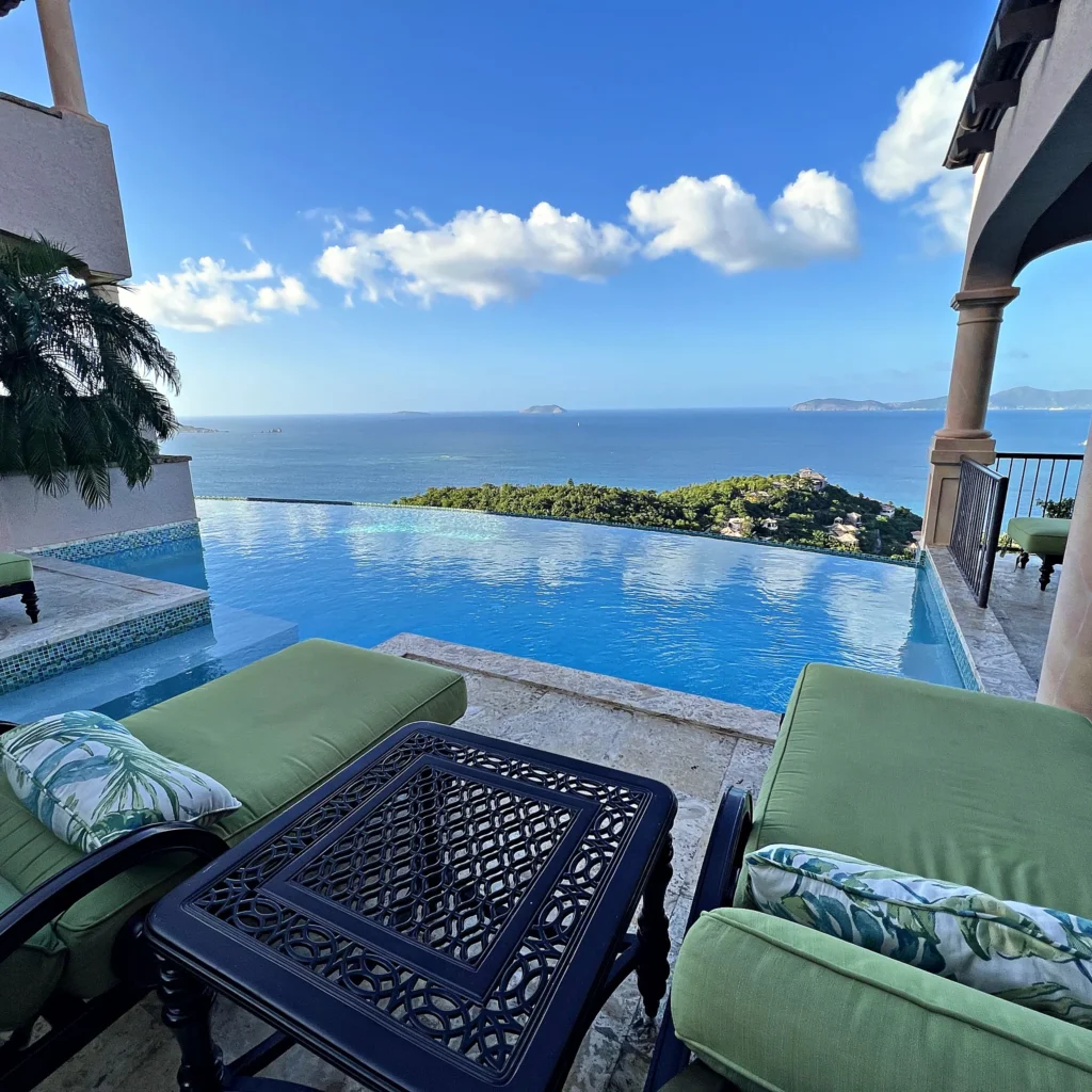 poolside-lounge-with-infinity-edge-ocean-view