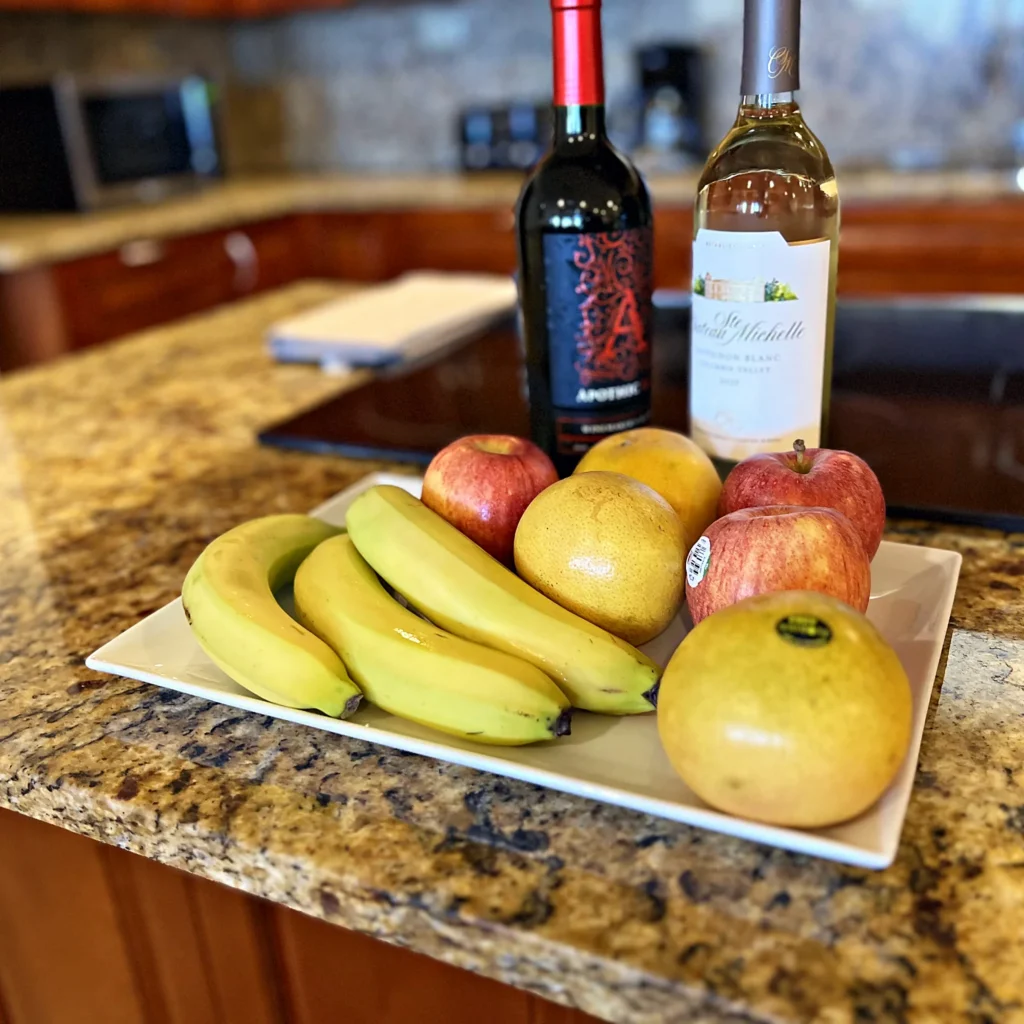 welcome-wine-and-fresh-fruit-platter
